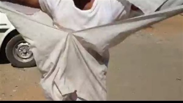 شق ثياب - أرشيفية