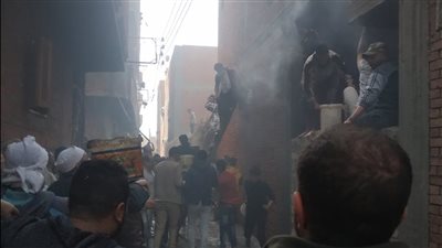 ضحايا الطقس والدخان.. إسعاف 12 مواطنًا أصيبوا في حريق 3 منازل بالشرقية