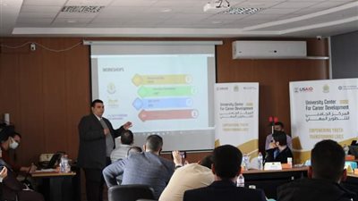 مركز التطوير المهني بهندسة المنصورة يناقش مستقبل سوق العمل والواقع الافتراضي والميتافيرس