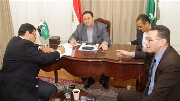 اللجنة المشرفة على