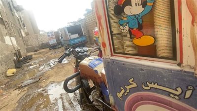 ضبط مصنع آيس كريم دون ترخيص ومنتجات غير صالحة للاستهلاك الآدمي بسوهاج | صور