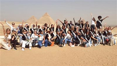  منطقة أهرامات الجيزة تستضيف المشاركات في مسابقة أفضل عارضة أزياء في العالم | صور 