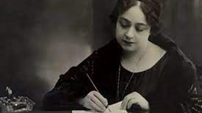 مارس شهر المرأة.. من نضال واستشهاد حتى الجلوس على منصة القضاء 