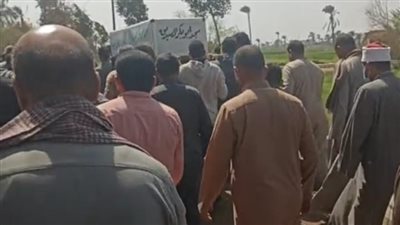بث مباشر | أهالي قرية صفط راشين ببني سويف يشيعون جثمان شقيقة وزير الأوقاف
