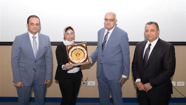 جانب من المؤتمر 