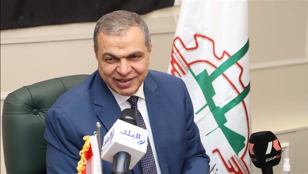 وزير القوى العاملة