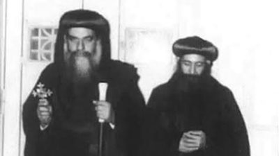 في الذكرى الـ51 لرحيله.. كيف وثّق البابا شنودة صلوات قداسات نظيره كيرلس قبل نياحته؟