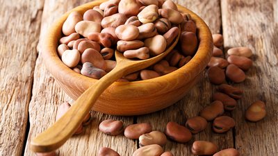 500 جنيه ارتفاعًا في سعر طن الفول البلدي خلال أسبوعين