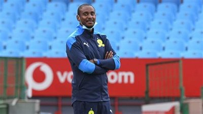 مفاجأة.. الجنوب إفريقي موكوينا مرشح لتدريب الأهلي حال رحيل كولر