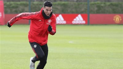 رونالدو يعود إلى تدريبات مانشستر يونايتد تمهيدًا للمشاركة أمام توتنهام