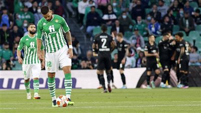 أولمبيك ليون يخطف فوزًا من بورتو.. وآينتراخت يفوز أمام ريال بيتيس بالدوري الأوروبي