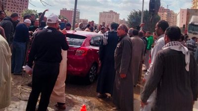 مستشفى الجامعة بالمنوفية يستقبل سيدة سقطت بسيارتها في بحر شبين الكوم | صور