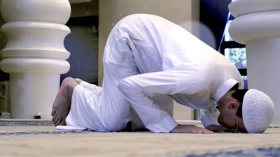 هل سجود السهو واجب إذا أخطأت في التسبيح؟.. أمين الفتوى يوضح