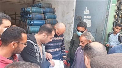 ضبط 95 مخالفة تموين وإشغالات فى حملة مكبرة بشبرا الخيمة | صور