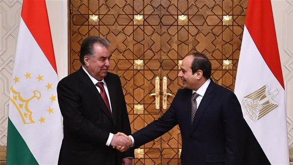 السيسي مع نظيره الطاجيكستاني