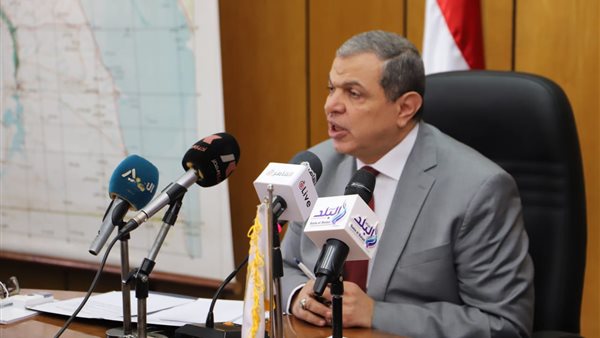 وزير القوى العاملة