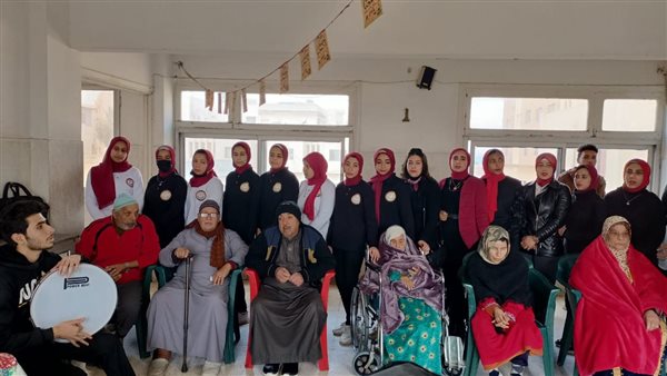 قافلة فنية لدار المسنين