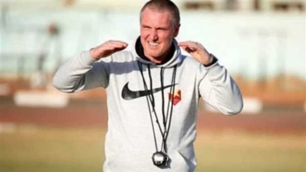 لي كلارك مدرب المريخ