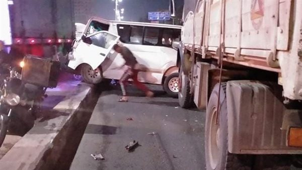 حادث تصادم بين سيارة