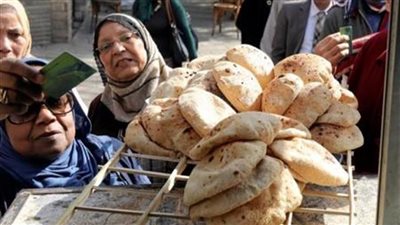 بيان حكومي حول حقيقة حذف أي مواطن يمتلك أكثر من نوع هاتف من بطاقات التموين