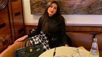 ياسمين صبري ترتدي حقيبة فرنسية الماركة بـ مليون جنيه في آخر ظهور لها | فيديوجراف