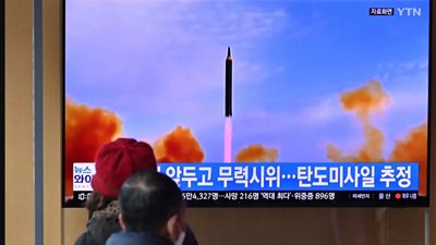  بعد تهديدها بـ تجربة نووية جديدة.. كوريا الشمالية تطلق 3 صواريخ باليستية 