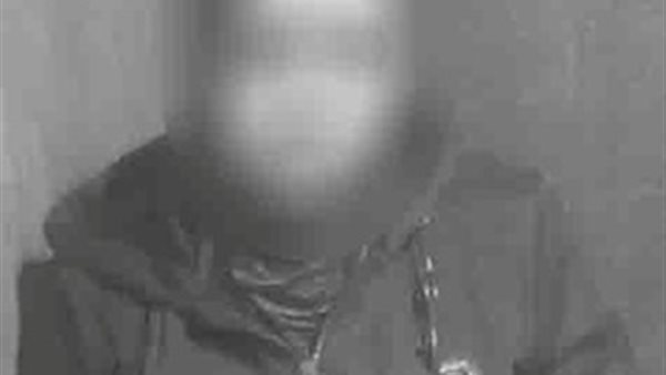 طبيبة جراحة مزيفة