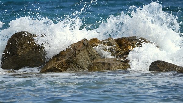 ارتفاع أمواج البحر