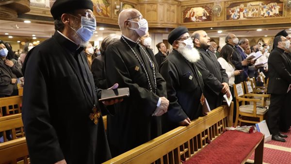 رئيس الأسقفية يشارك