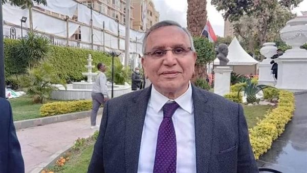 عبد السند يمامة رئيس