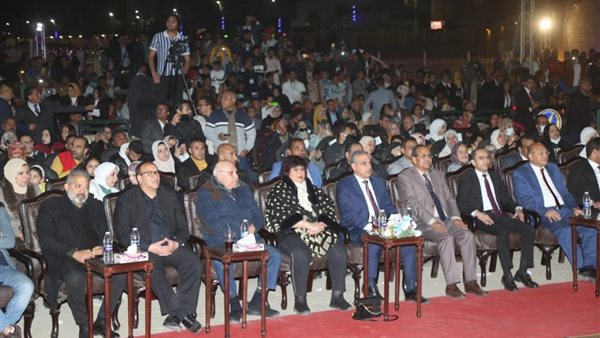 وزيرة الثقافة تشهد