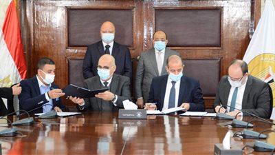 التنمية المحلية توقع بروتوكول تعاون لإتاحة أرصفة بالزمالك لذوي الاحتياجات