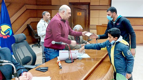 تسليم 20 وحدة سكنية