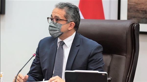 الدكتور خالد العناني