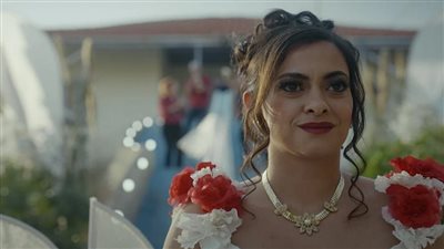 سلسلة Love، life and everything in between.. حياة وتجارب البشر تتشابه في كل مكان