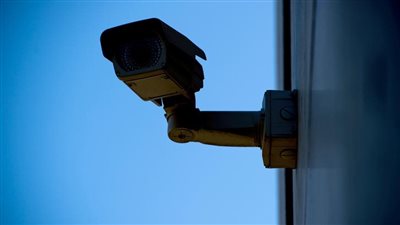 الداخلية الكويتية توجه تحذيرات للمواطنين بشأن كاميرات المراقبة بعد رصد محاولات اختراق