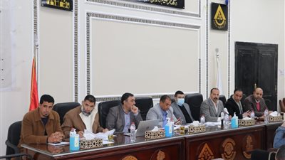  9.5 مليون جنيه حصيلة جهاز مدينة السادات من بيع 9 محال تجارية 