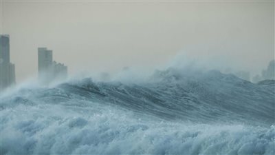أمطار غزيرة بالإسكندرية.. والأرصاد الجوية تحذر: الأمواج تتخطى 4 أمتار واضطراب شديد بـ الملاحة