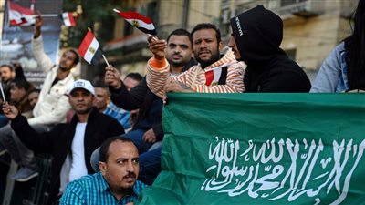 تفاصيل إلغاء نظام الكفيل في السعودية وضرائب الـ9 آلاف ريال للعمالة الفردية | فيديو