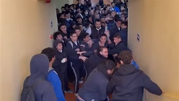 مشاجرة الطلاب 