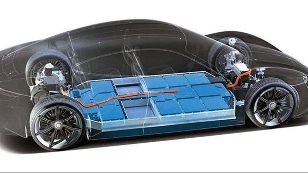 بطاريات السيارات