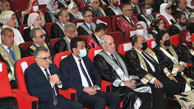 محافظ الفيوم يشهد احتفالية الجامعة بعيد العلم الرابع عشر | صور