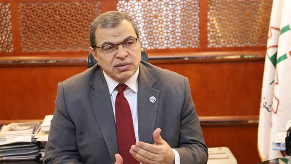  وزير القوى العاملة