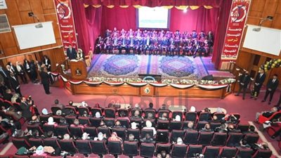 جامعة الفيوم تحتفل بعيد العلم الـ 14 وتكرم المتميزين | بث مباشر