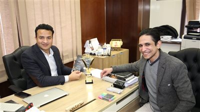 أحمد الدريني: القاهرة 24 في صدارة المواقع الإخبارية.. ووحدة الأفلام الوثائقية بالمتحدة تقدم منتجا مختلفا 