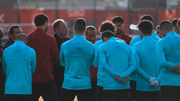 جلسة الخطيب مع لاعبي