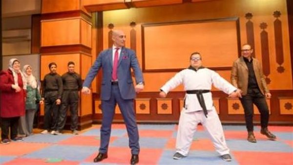 عميد كلية التربية