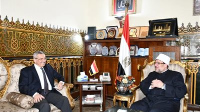 وزير الأوقاف يستقبل سفير الجزائر بالقاهرة لبحث أوجه التعاون المشترك | صور
