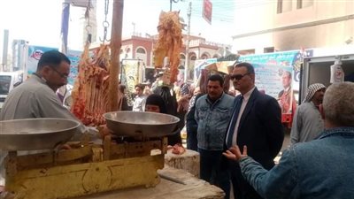 رئيس مدينة سنورس بالفيوم يفتتح معرض أهلًا رمضان بأسعار مخفضة |صور