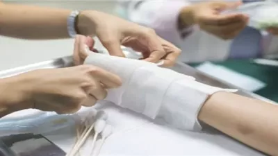 كوب شاي يخفي محاولة انتحار.. التحقيقات تكشف إشعال عامل النيران في نفسه بسبب خلافات أسرية بالمنيا